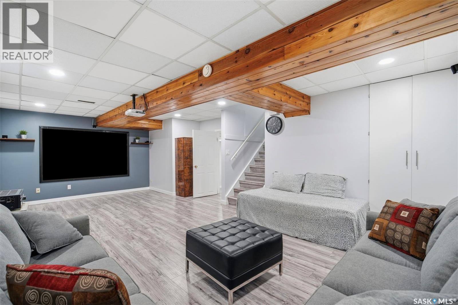 555 Nordstrum ROAD - 24