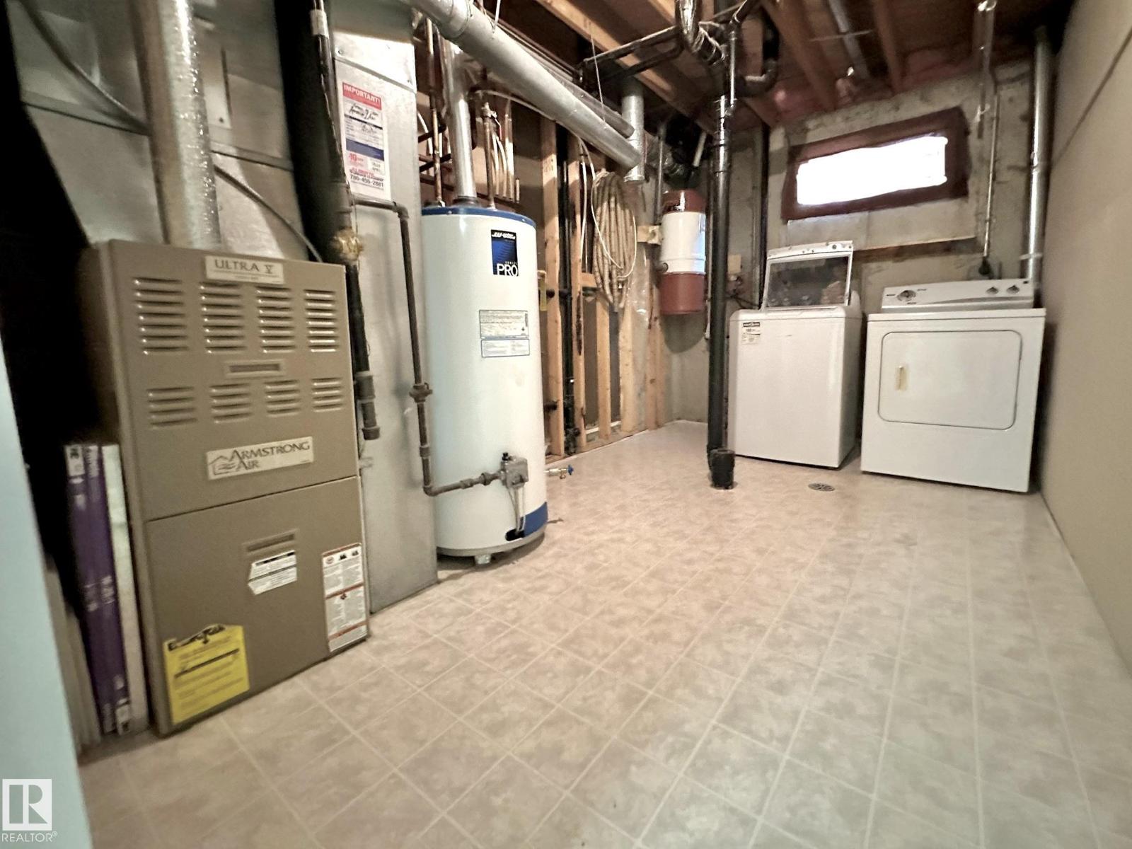 11111 157 AV NW - 22