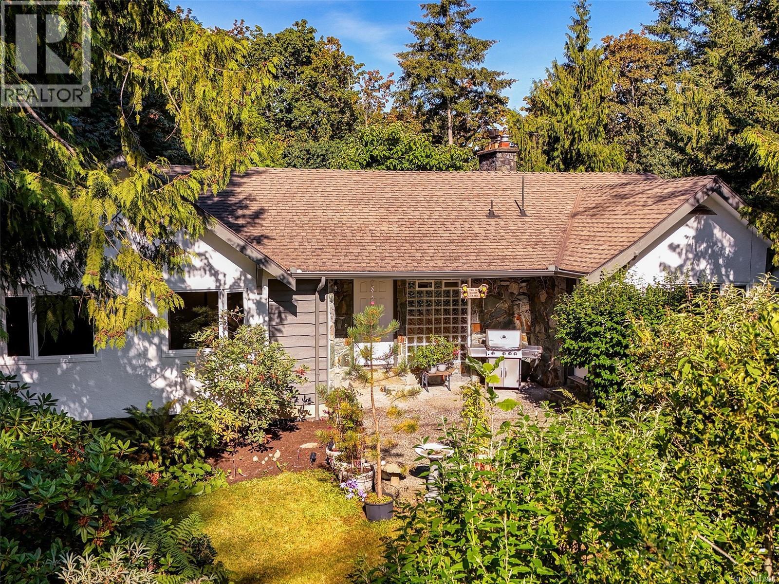 6232 Rodolph Rd - 1