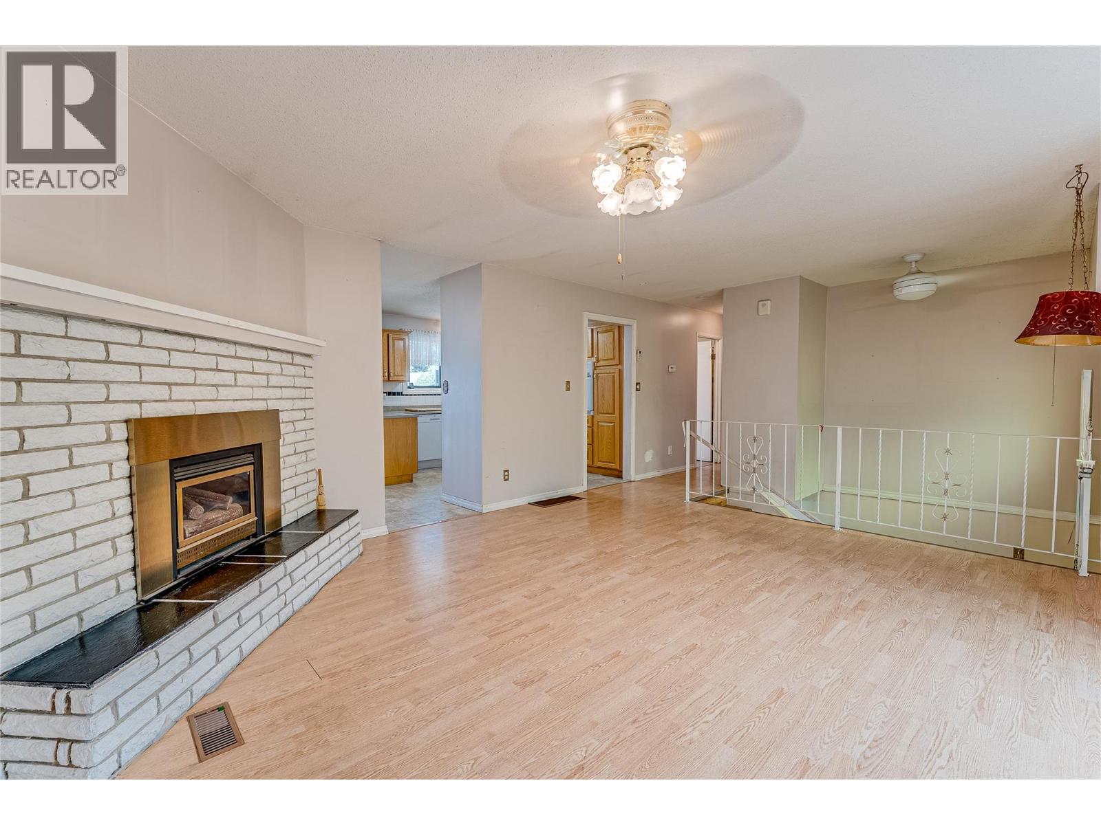 3472 Lockhart Crescent - 16
