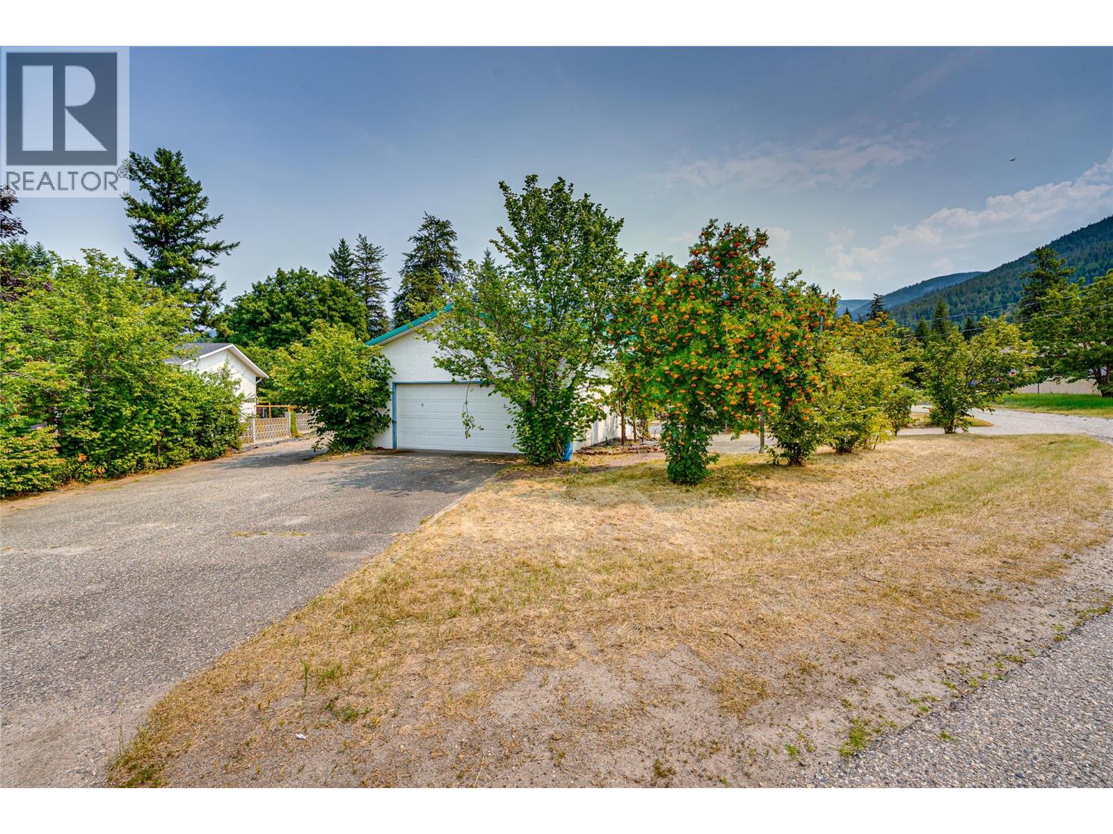 3472 Lockhart Crescent - 55