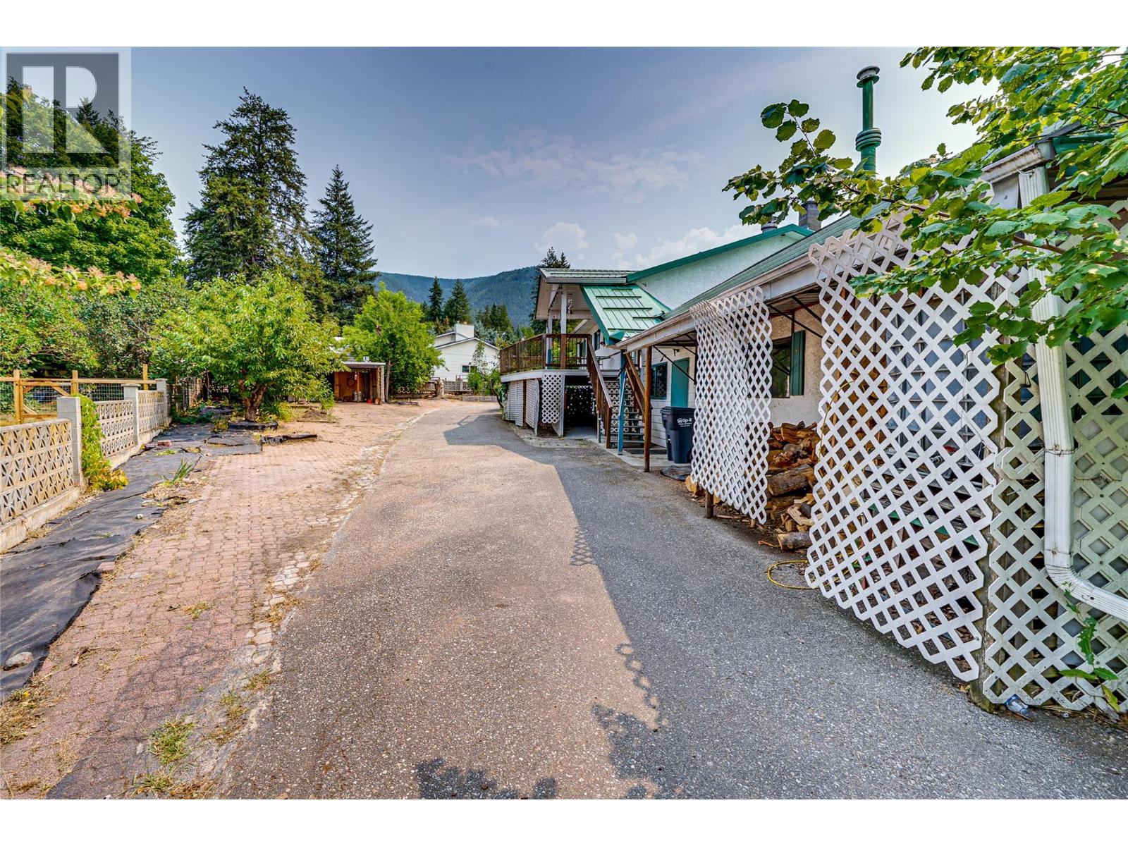 3472 Lockhart Crescent - 57