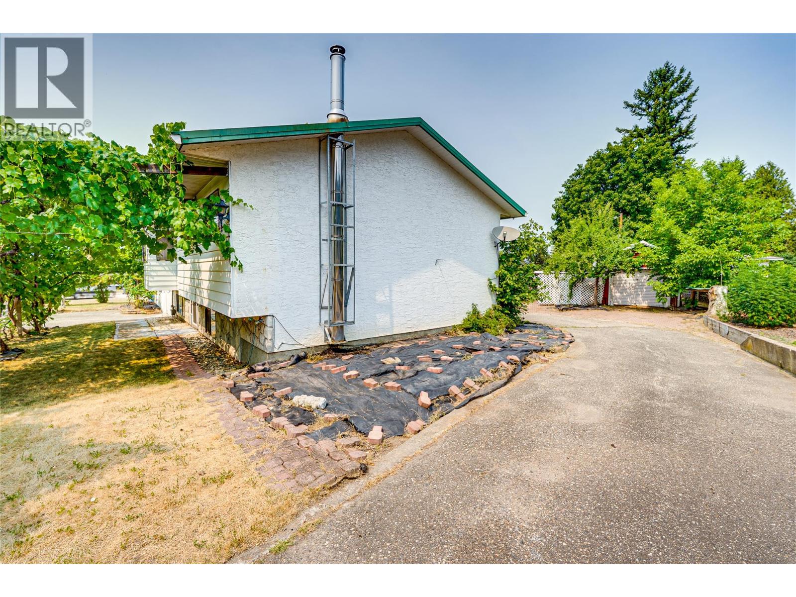 3472 Lockhart Crescent - 73