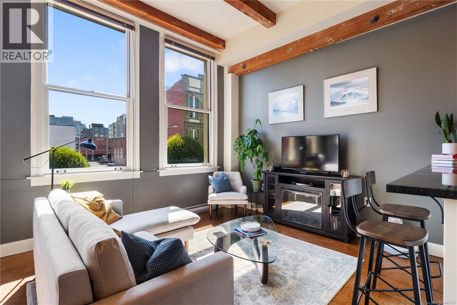 212 599 Pandora Avenue, Victoria