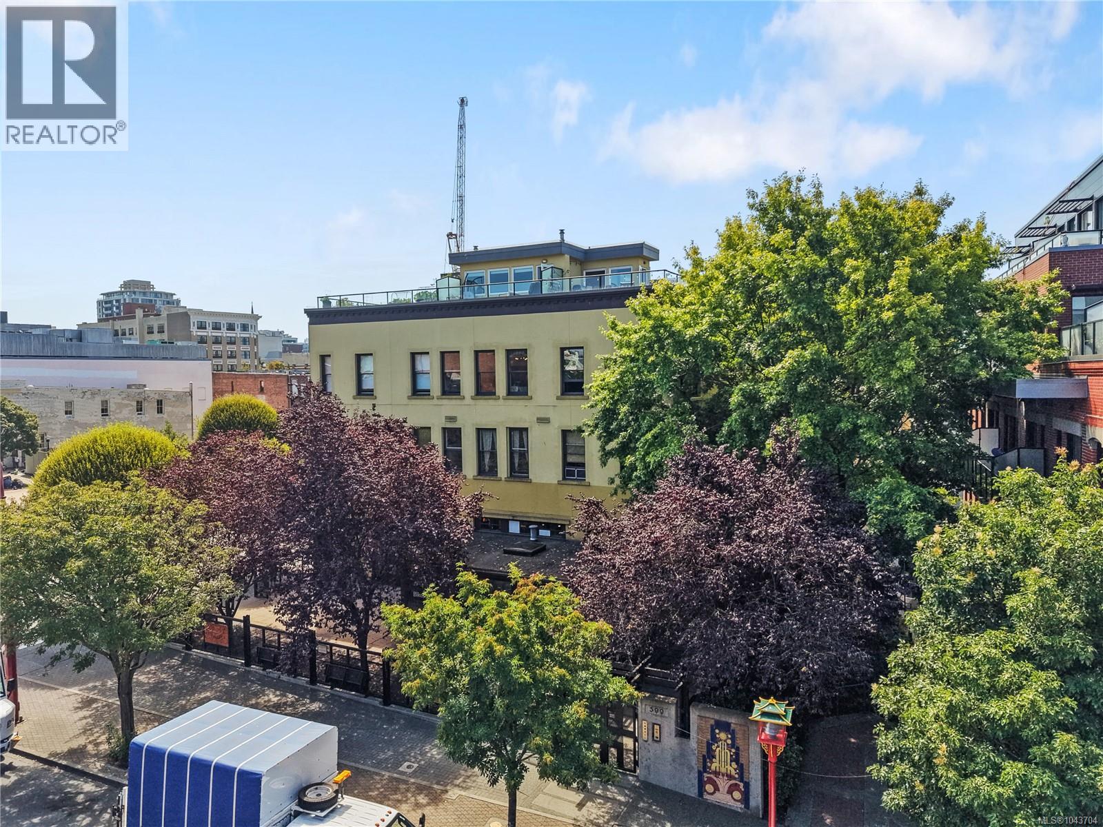 212 599 Pandora Avenue, Victoria