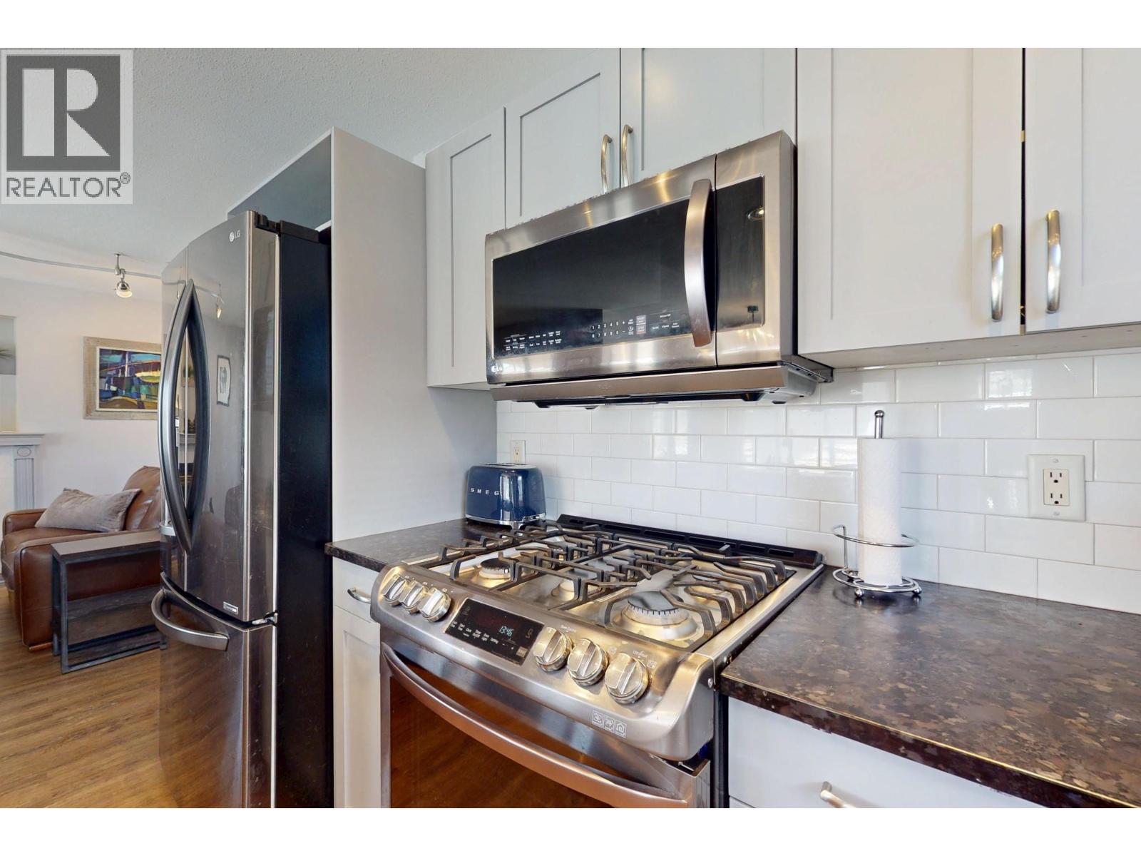 #431 665 Cook Road - 26