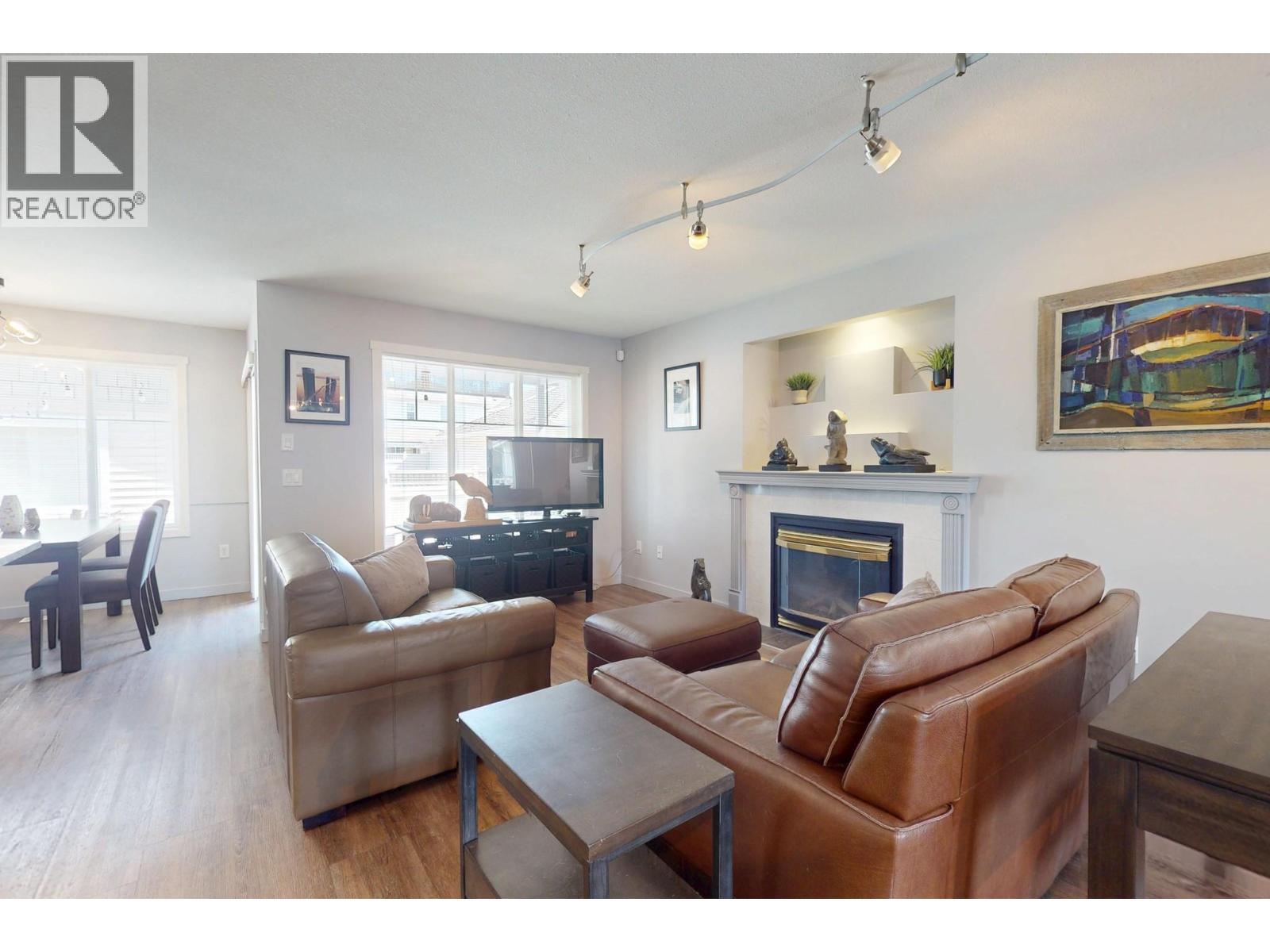 #431 665 Cook Road - 44
