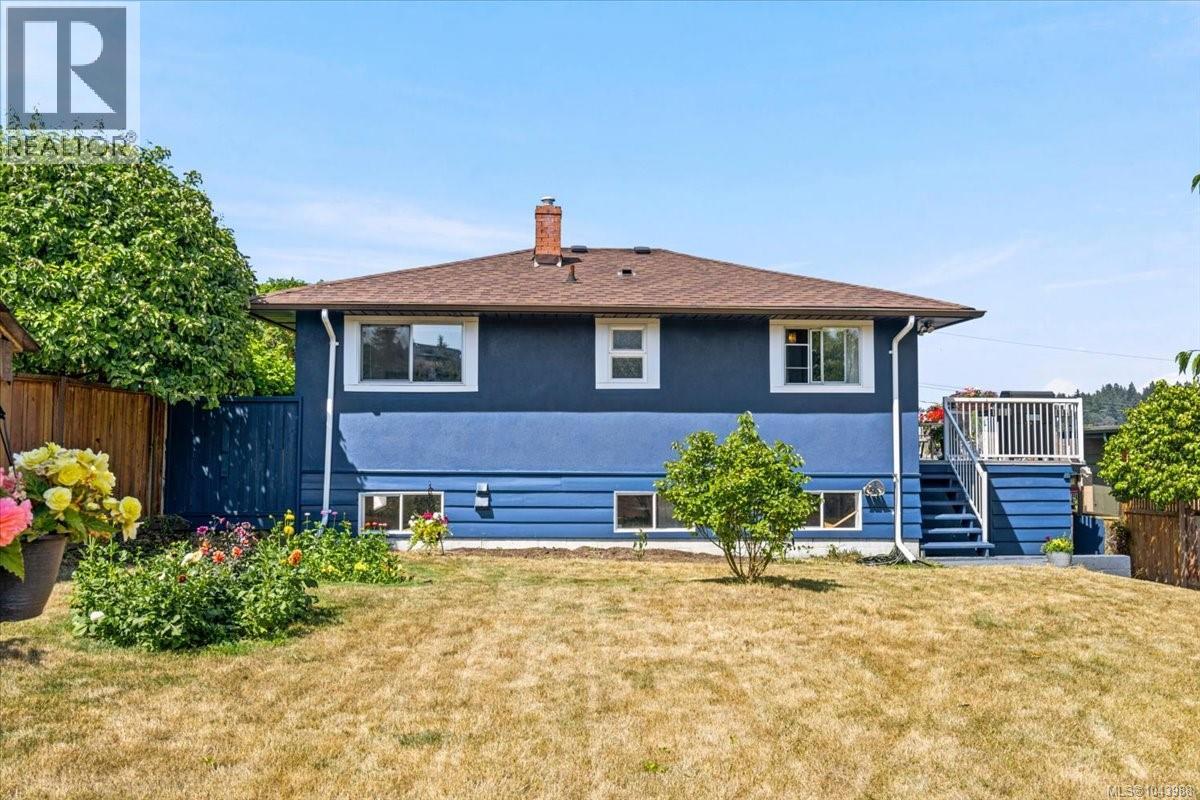 481 Drake St - 50