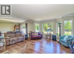 Full ensuite bathroom - 393 Northern View Drive, Vernon, BC V1H2C3 Photo 12