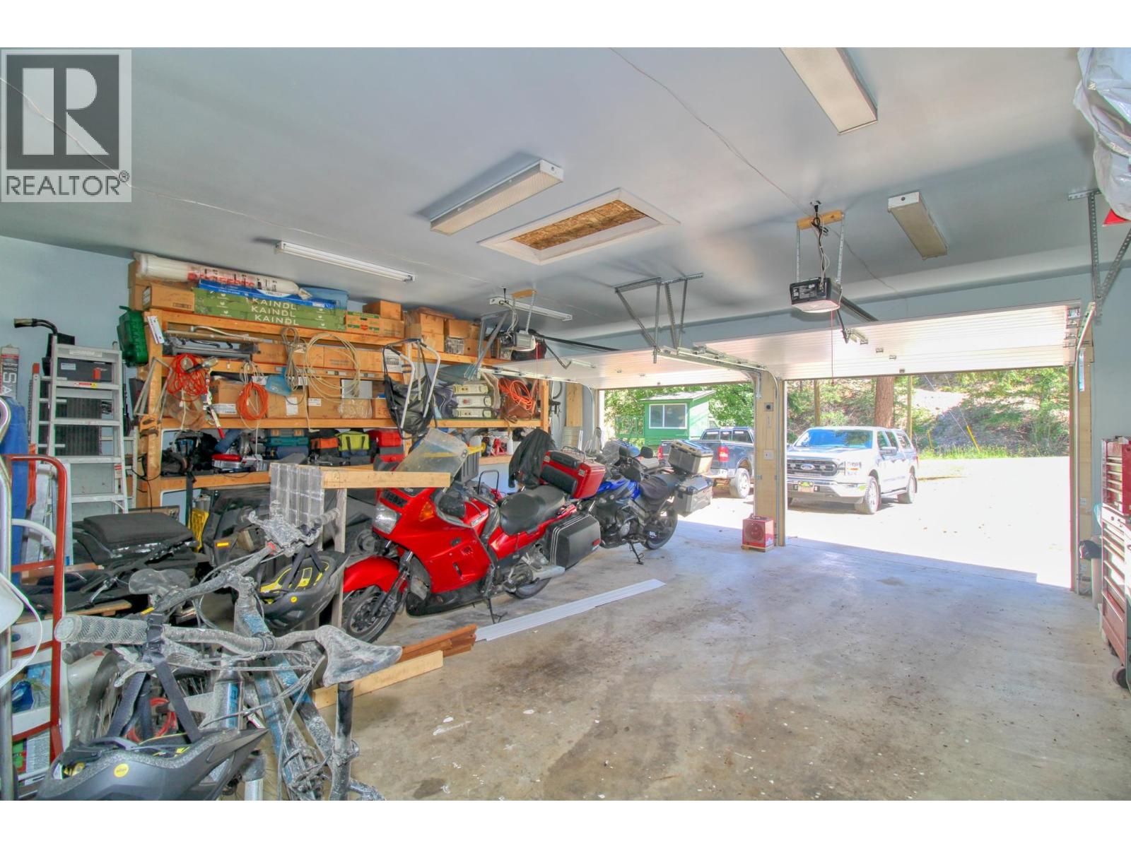 393 Northern View Drive - 17