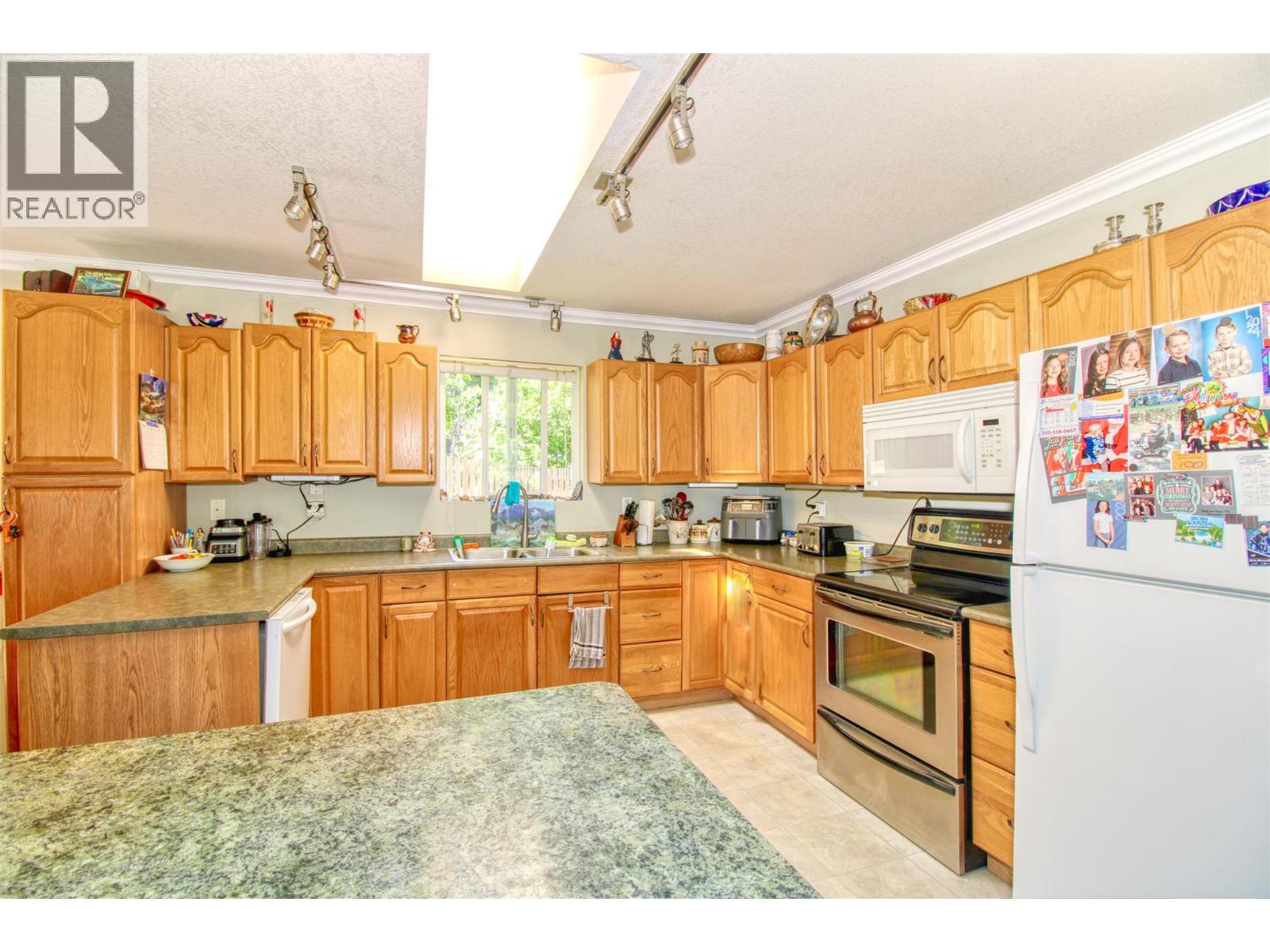 393 Northern View Drive - 6