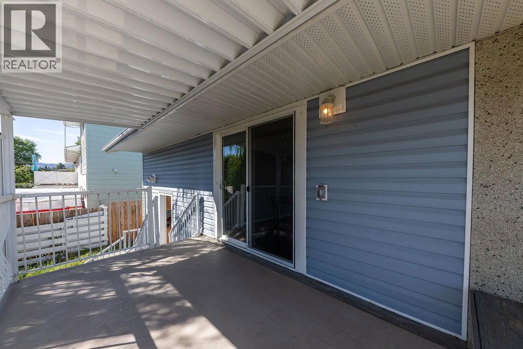 1054 7th Street - 12
