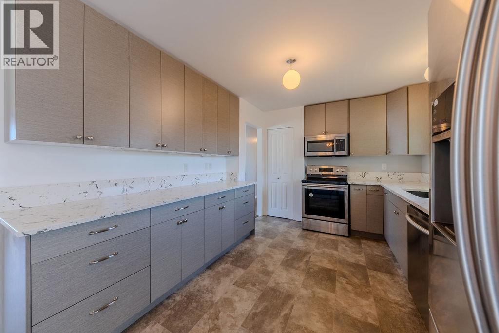 1054 7th Street - 16