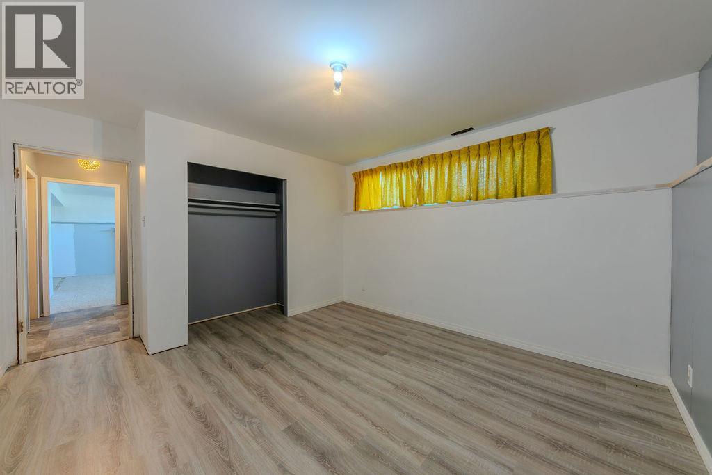 1054 7th Street - 28