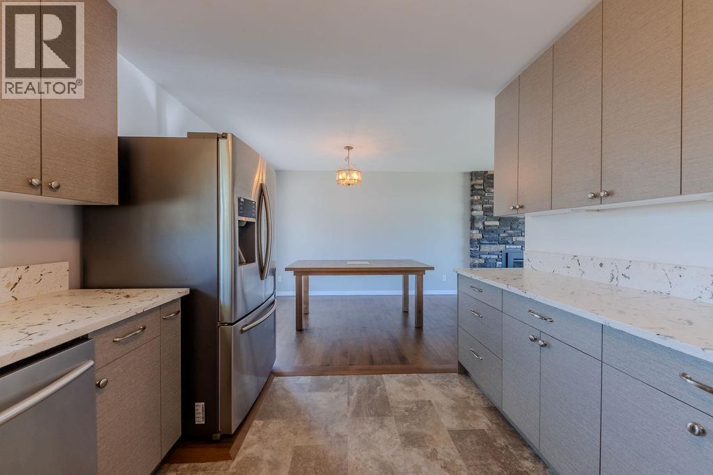 1054 7th Street - 18