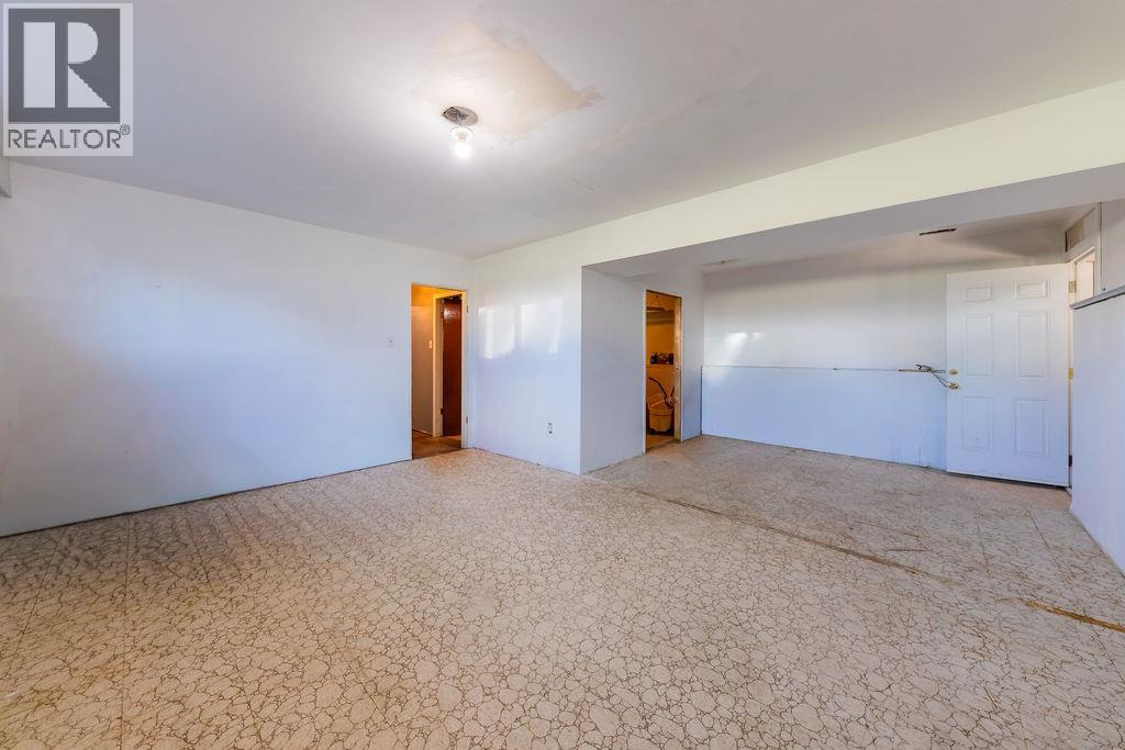 1054 7th Street - 38