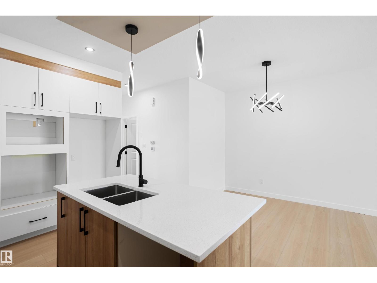 1524 209 ST NW - 11