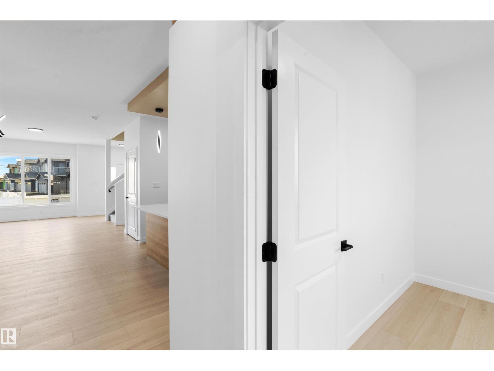1524 209 ST NW - 13