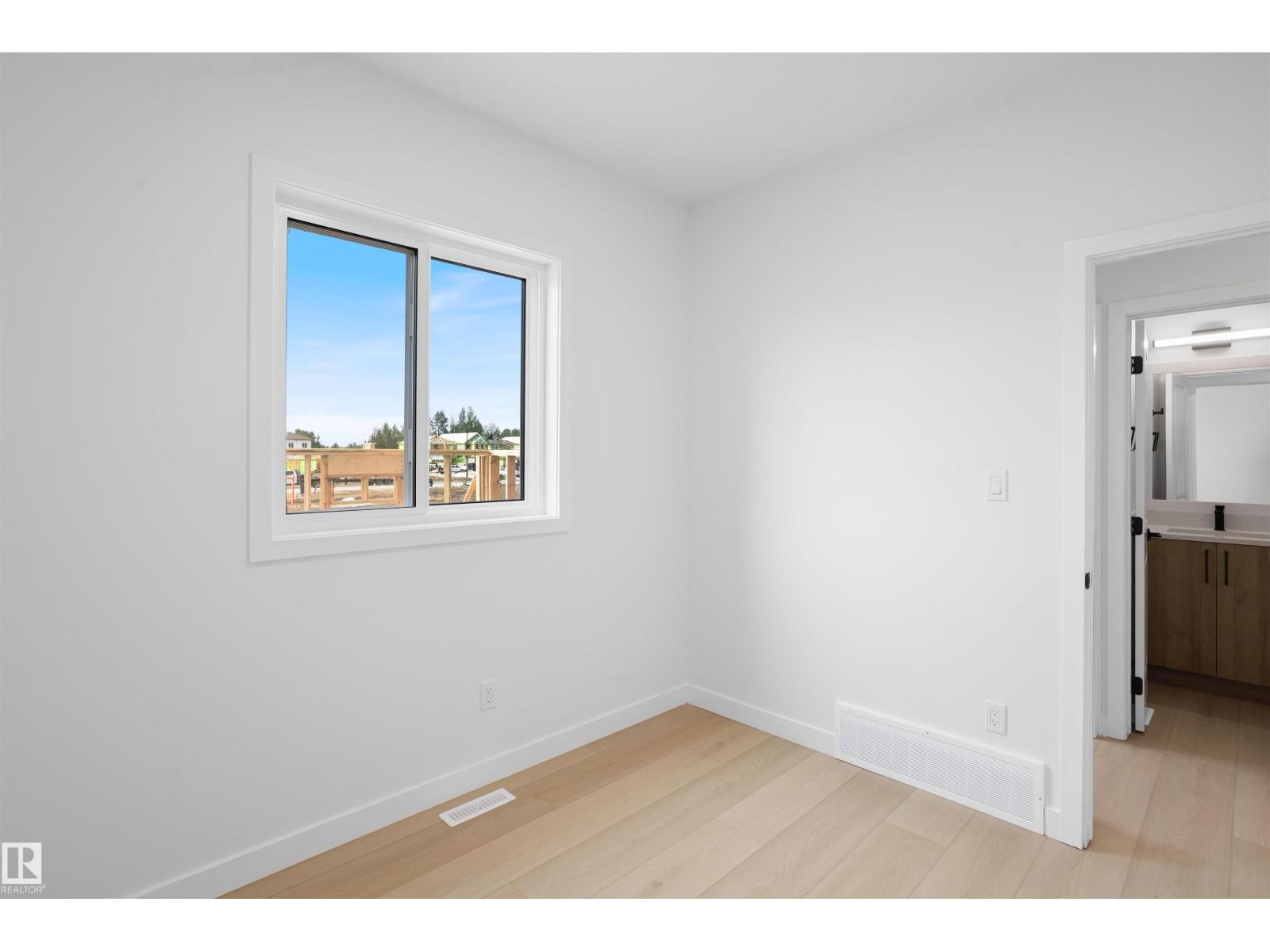 1524 209 ST NW - 15