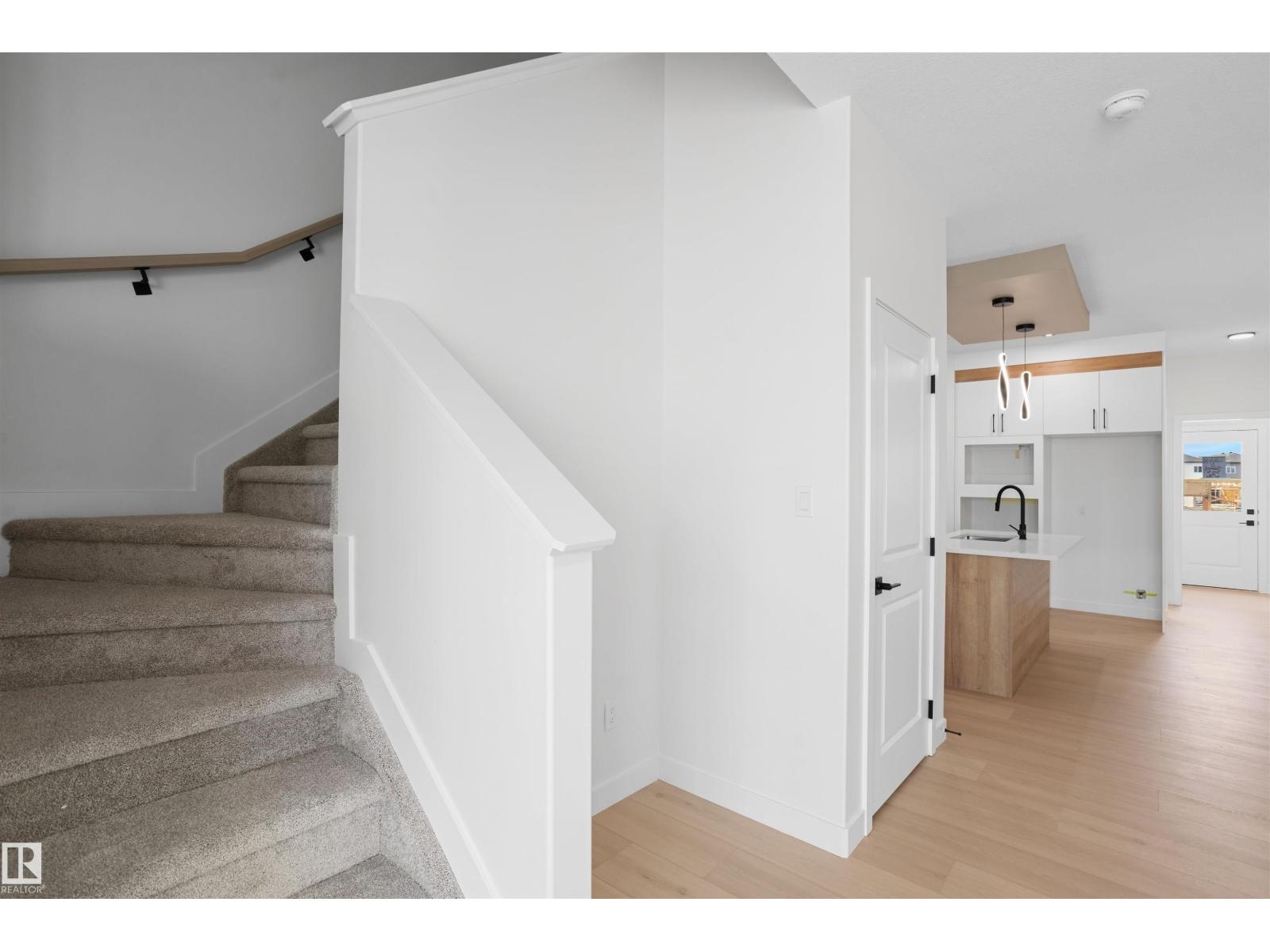 1524 209 ST NW - 21
