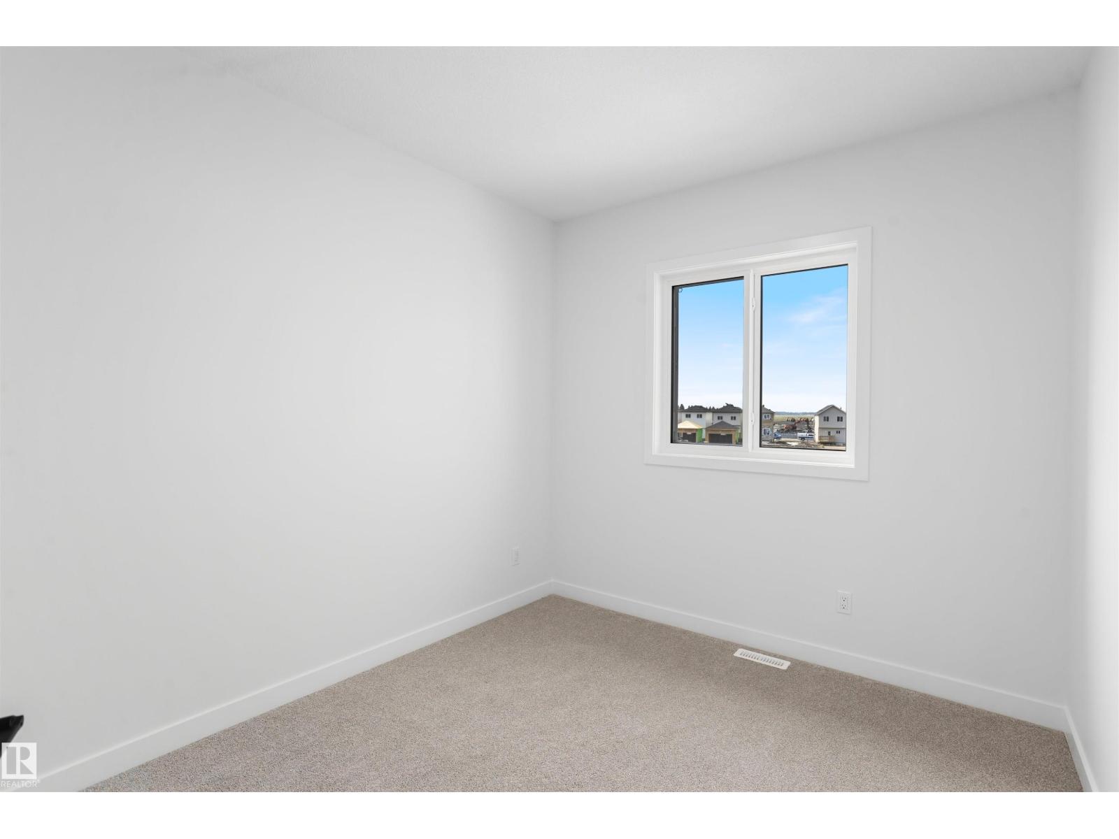 1524 209 ST NW - 31
