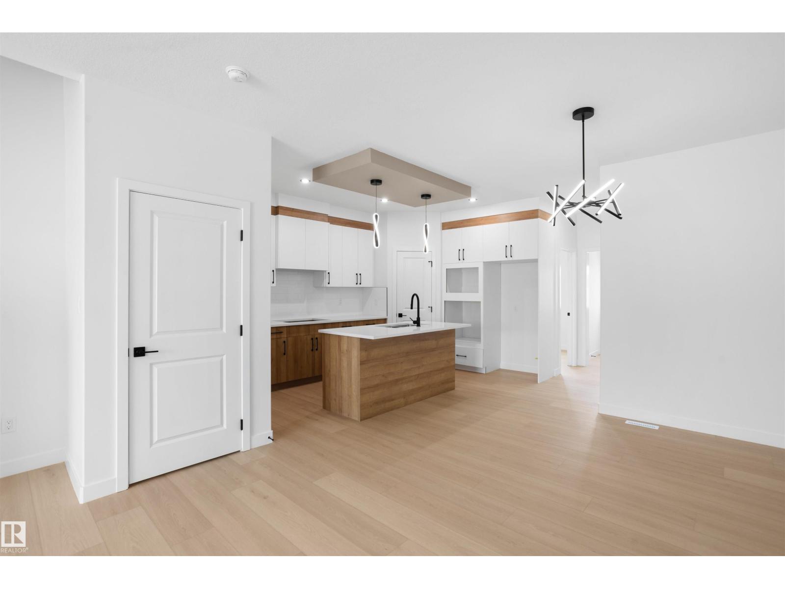 1524 209 ST NW - 8