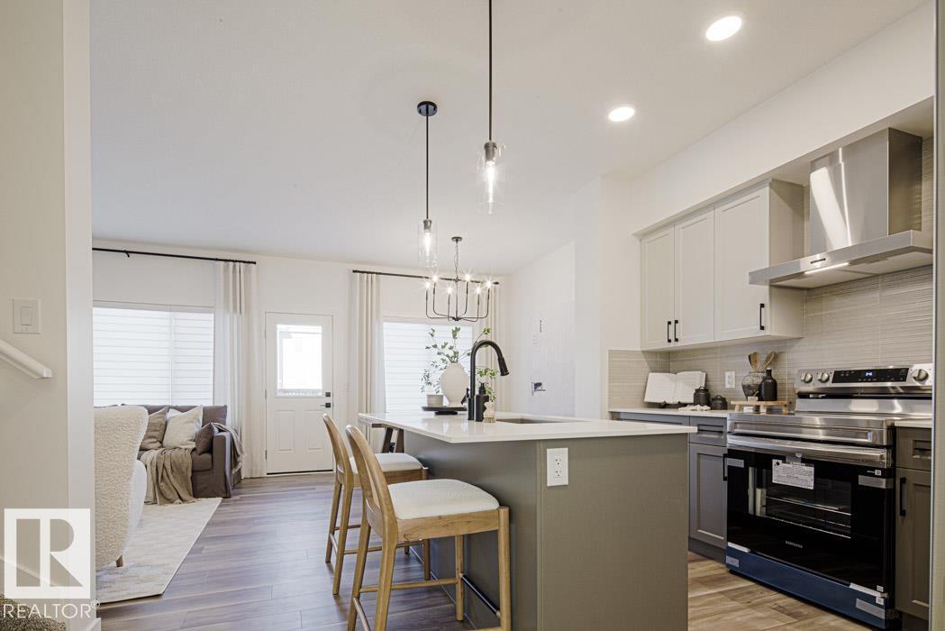 923 17 AV NW - 5