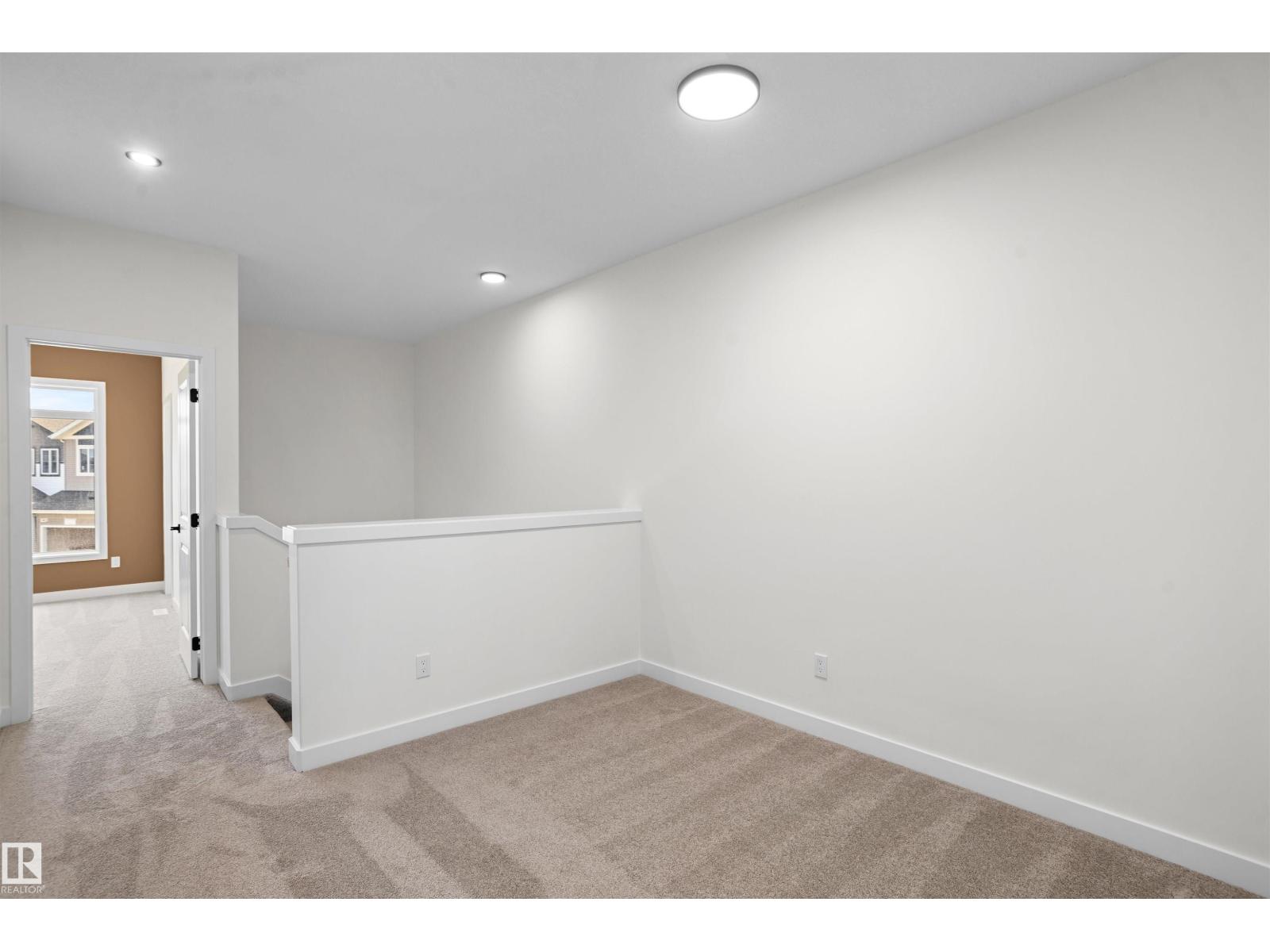 1528 209 ST NW - 20