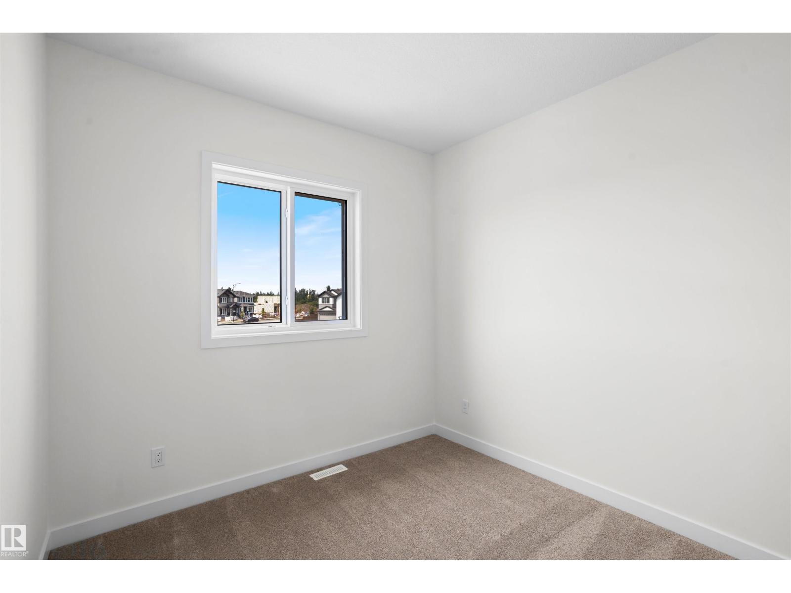 1528 209 ST NW - 25