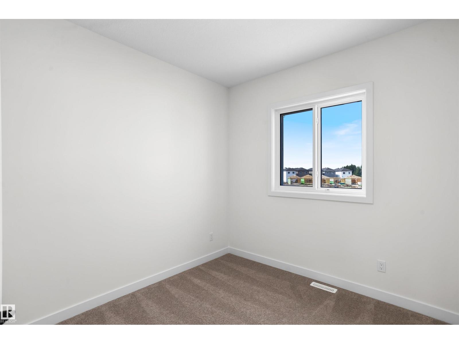 1528 209 ST NW - 27