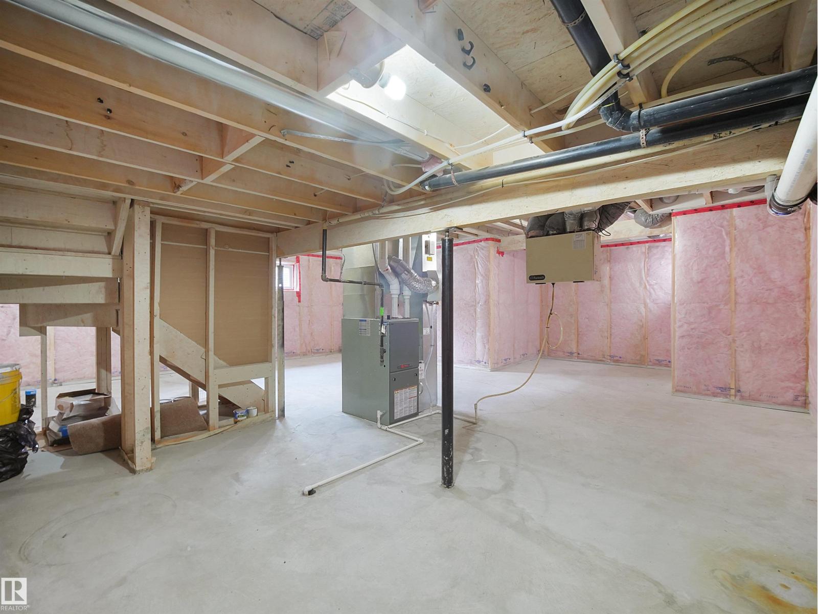 3623 15A ST NW - 40