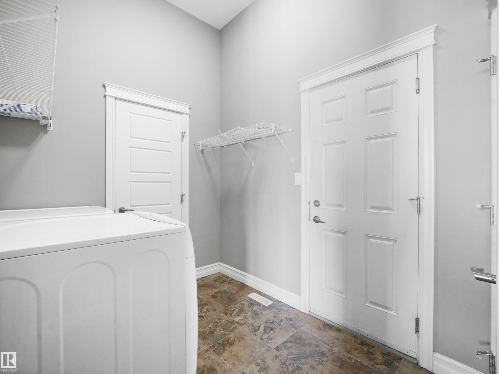 3623 15A ST NW - 24