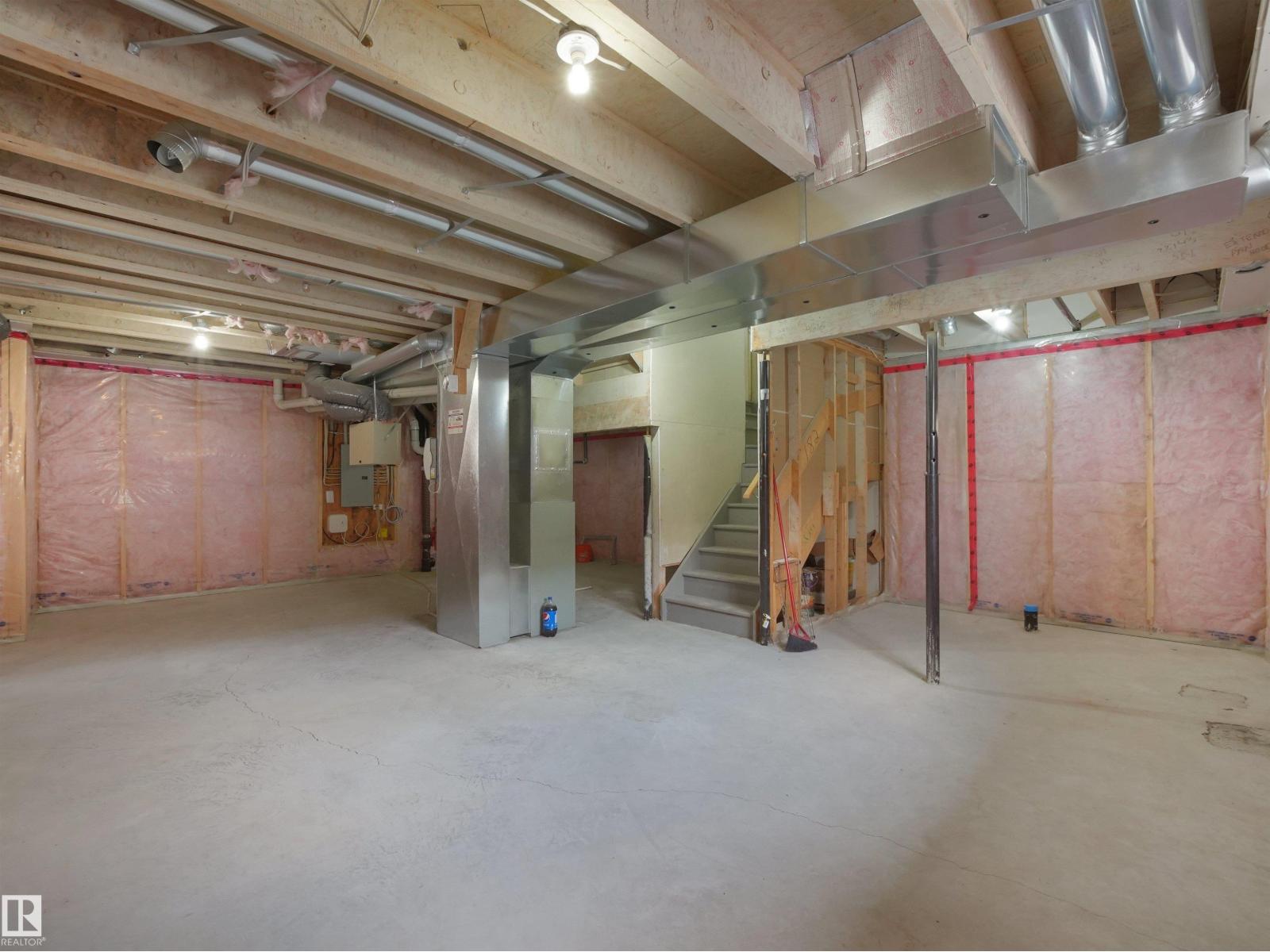3623 15A ST NW - 38