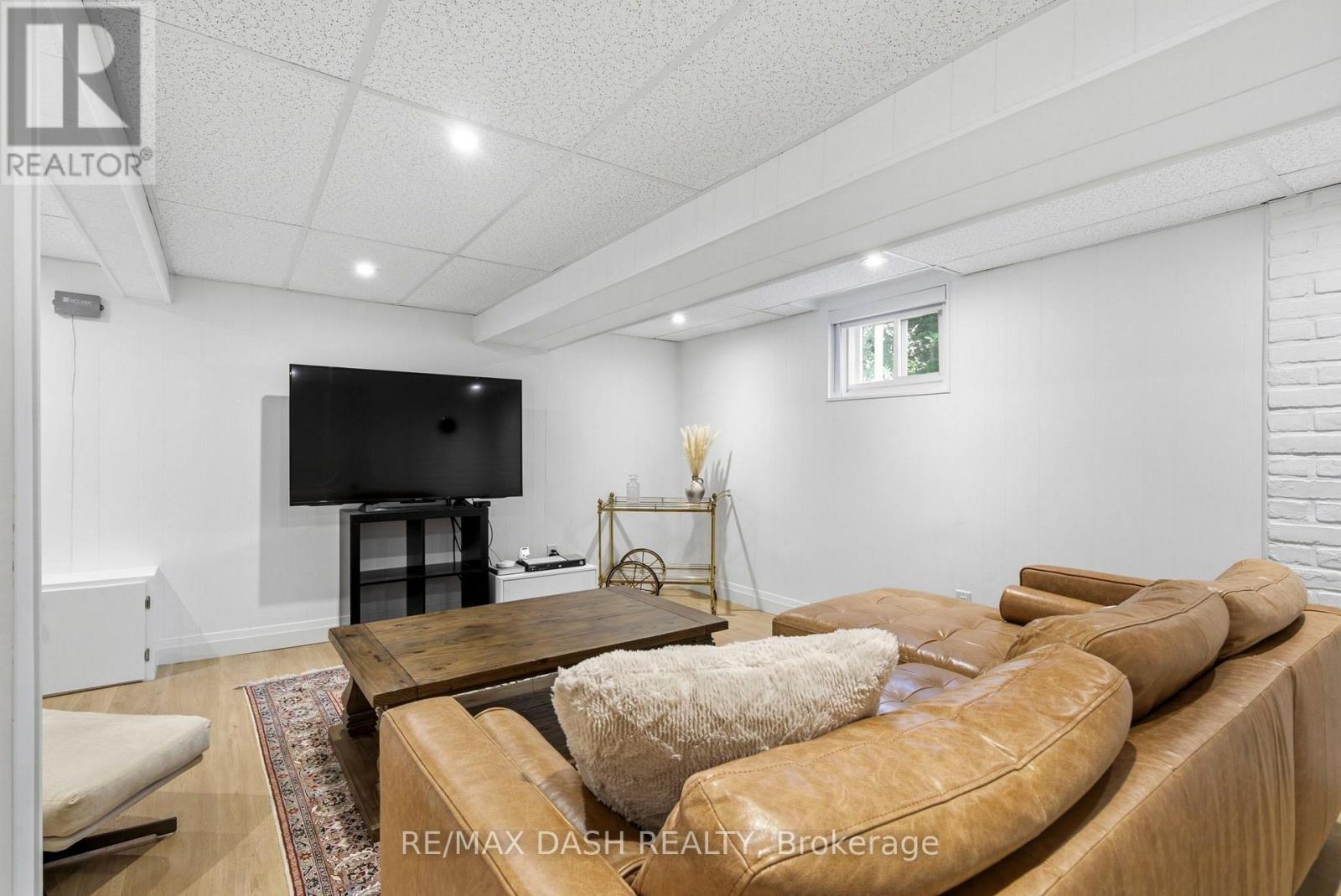 111 GORMAN PARK ROAD - 25