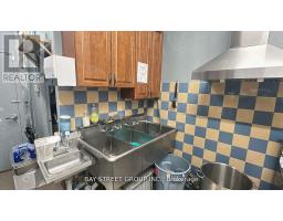 23 - 15 Northtown Way, Toronto, ON M2N7A2 Photo 8