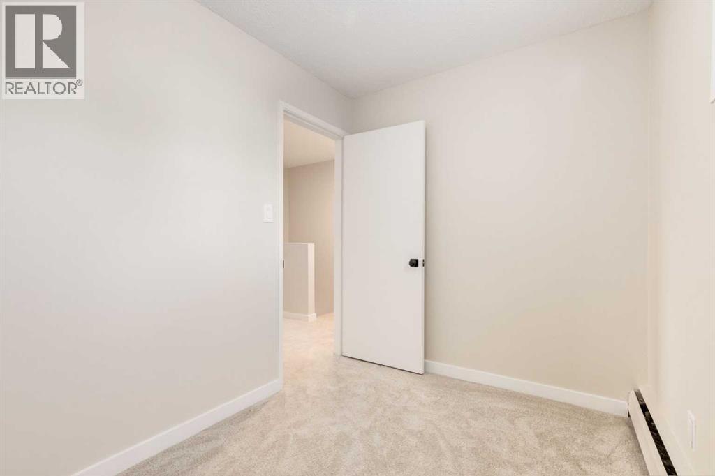#67 3809 45 Street SW - 18