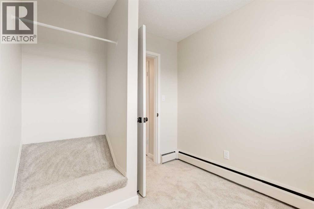 #67 3809 45 Street SW - 21