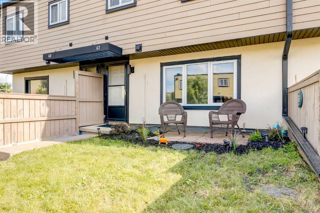 #67 3809 45 Street SW - 23