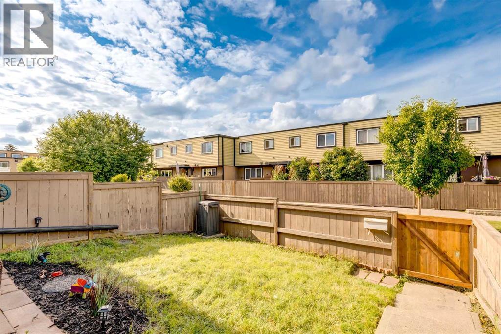 #67 3809 45 Street SW - 24