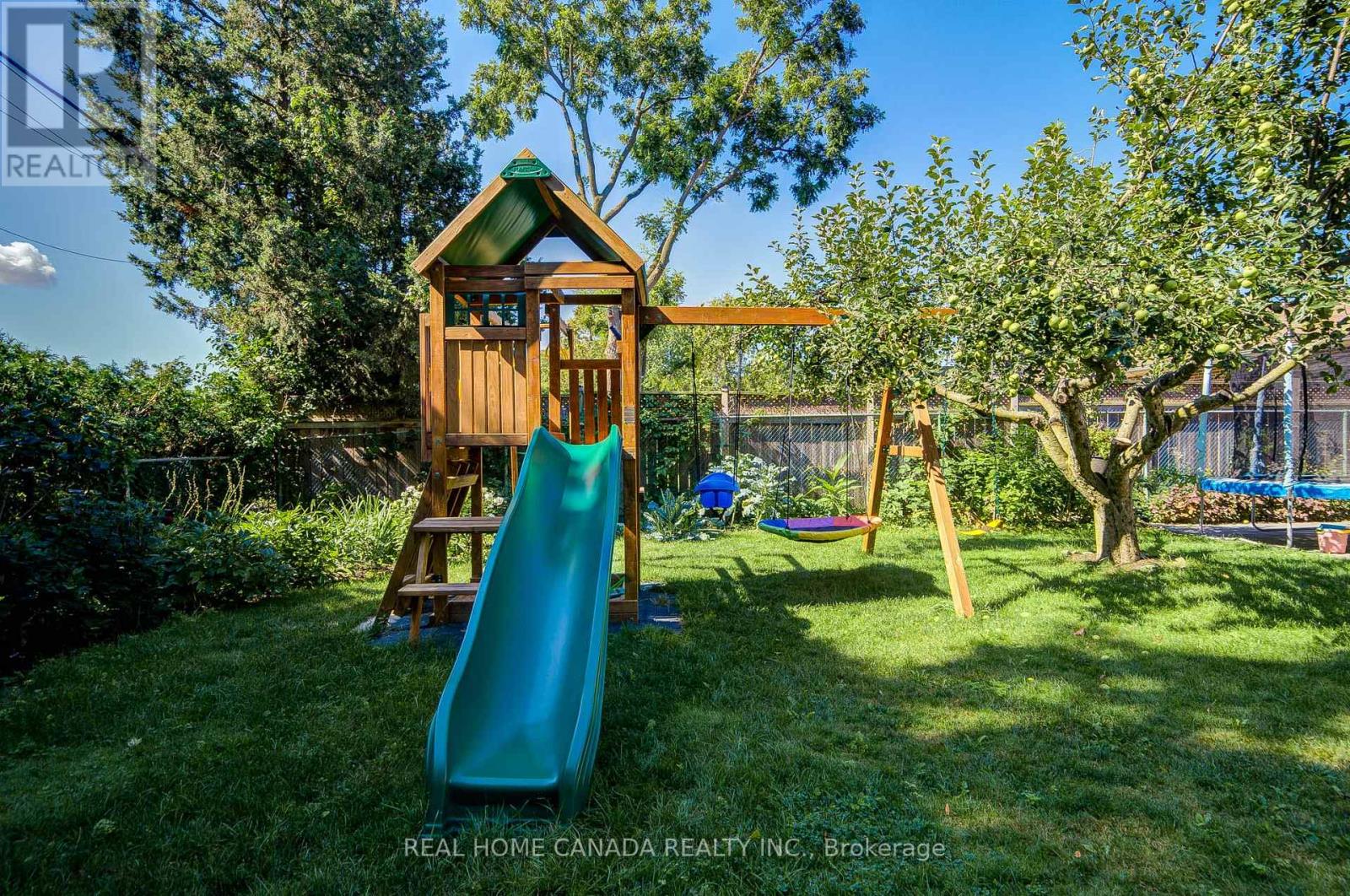 29 ELLESBORO DRIVE - 38