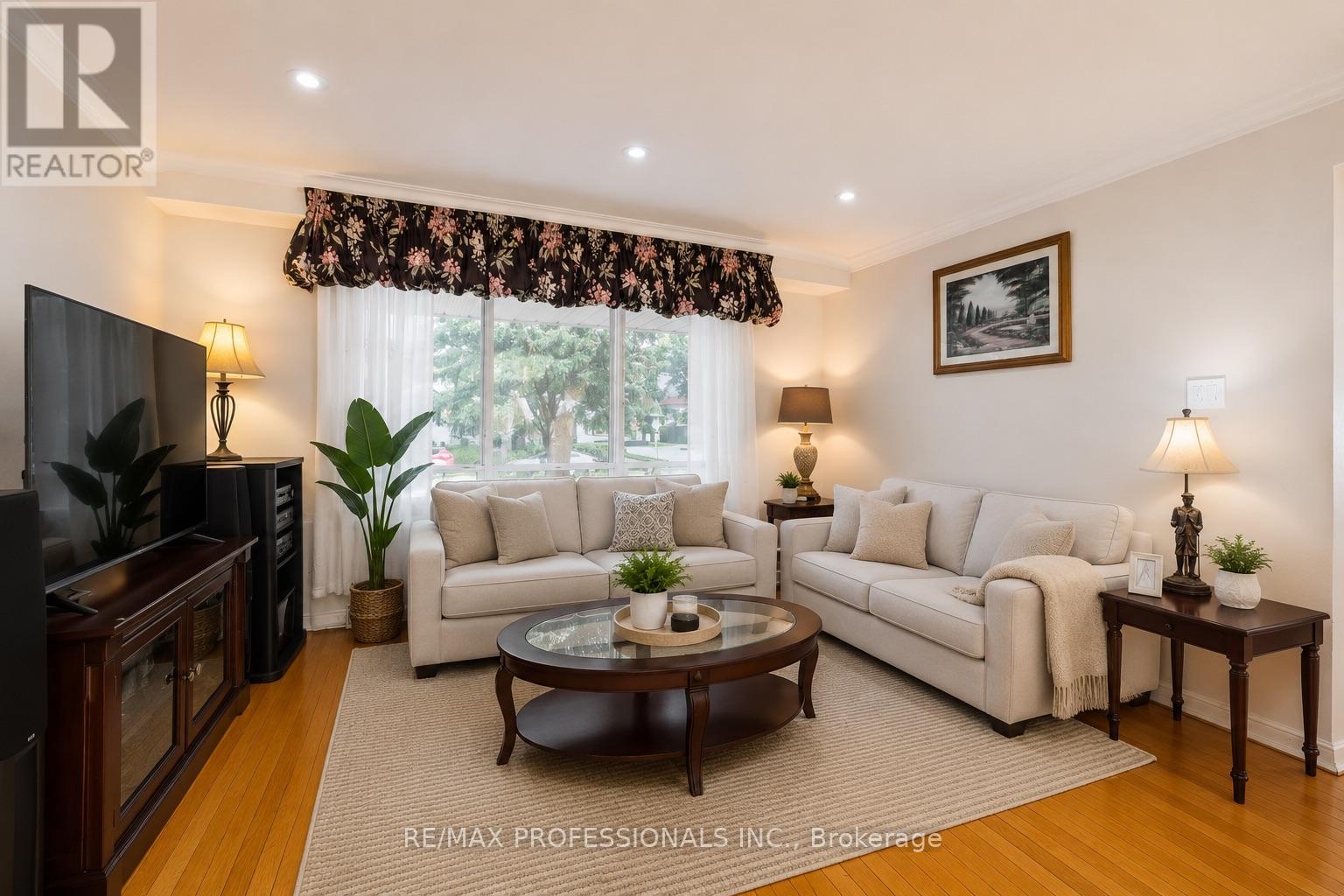48 DALEGROVE CRESCENT - 11
