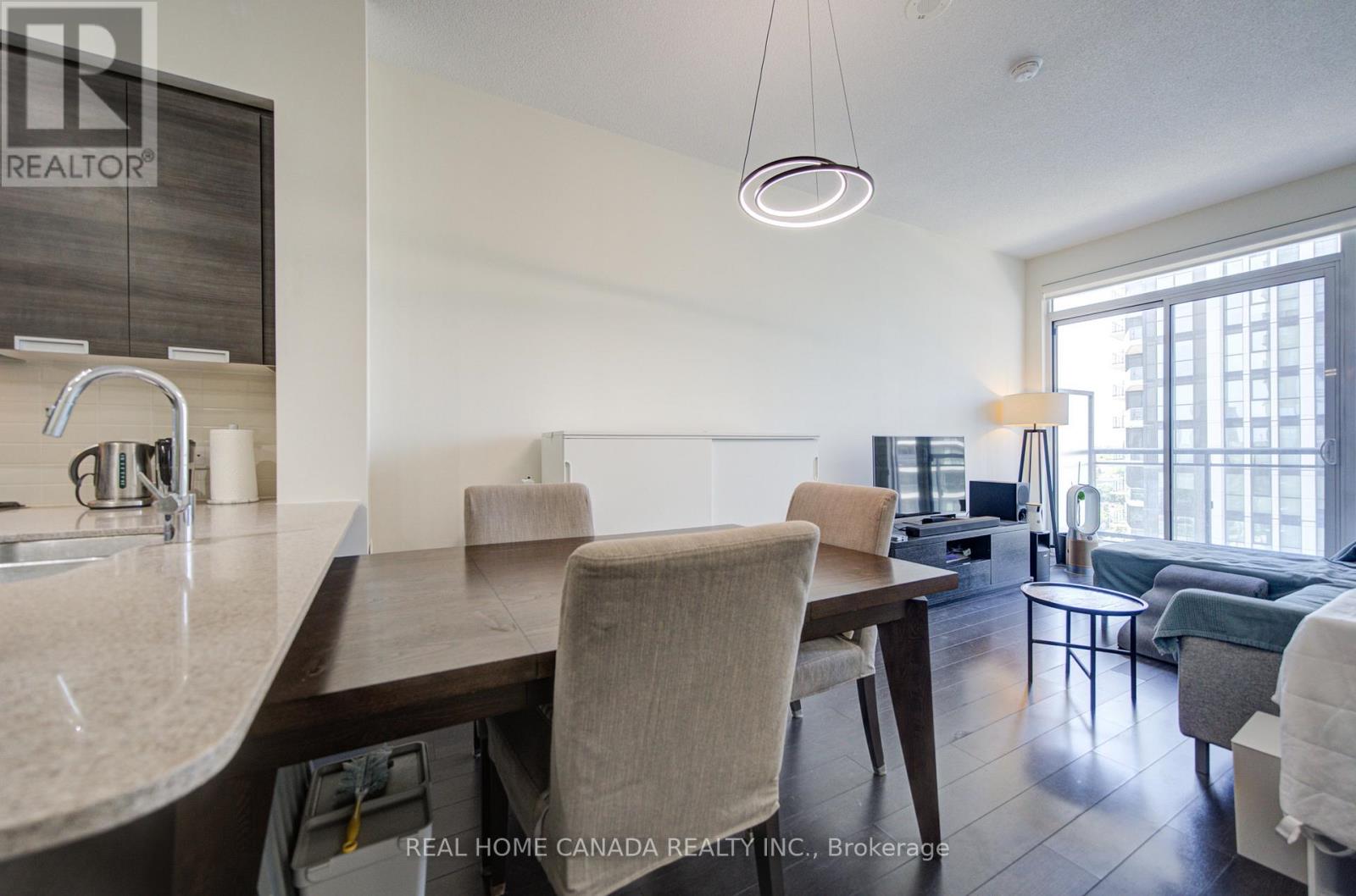 #916 5033 FOUR SPRING AVENUE - 18