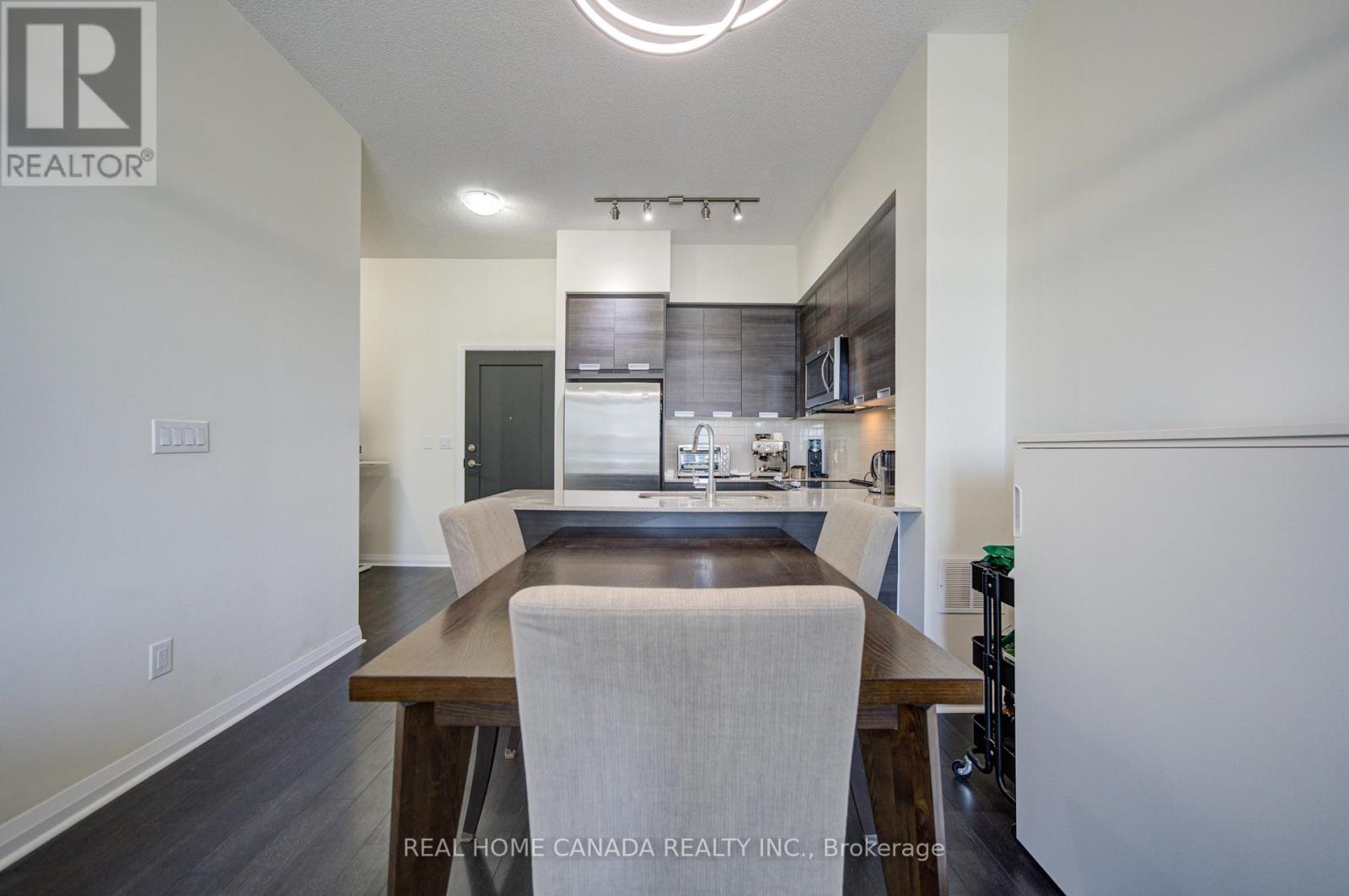 #916 5033 FOUR SPRING AVENUE - 20