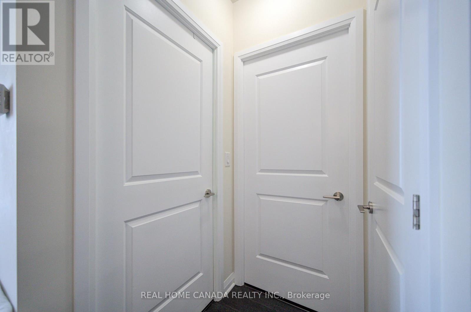 #916 5033 FOUR SPRING AVENUE - 22