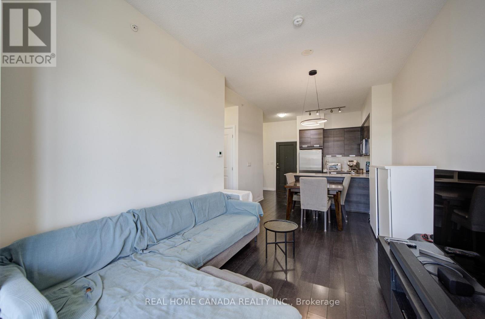 #916 5033 FOUR SPRING AVENUE - 26