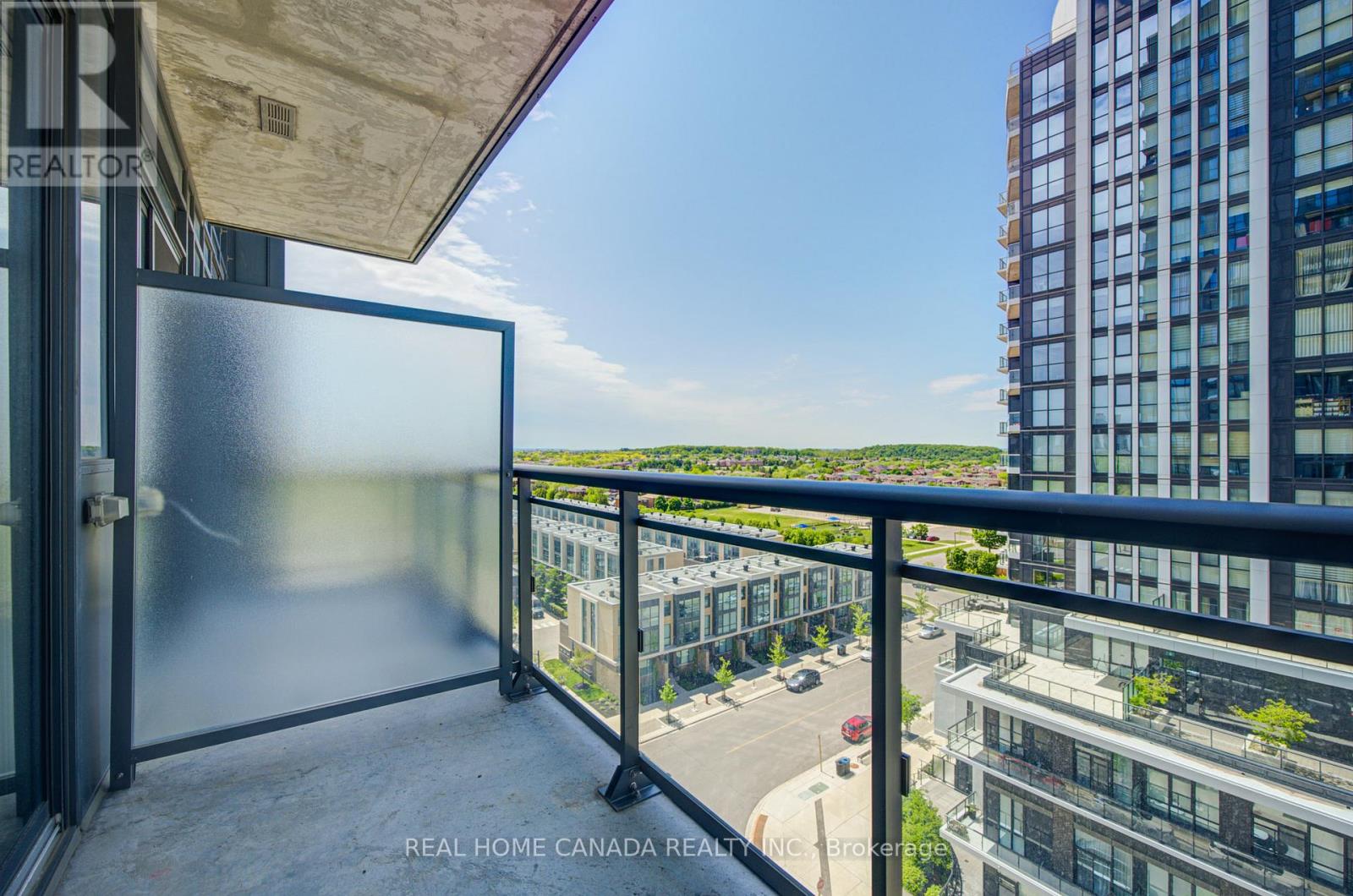 #916 5033 FOUR SPRING AVENUE - 36