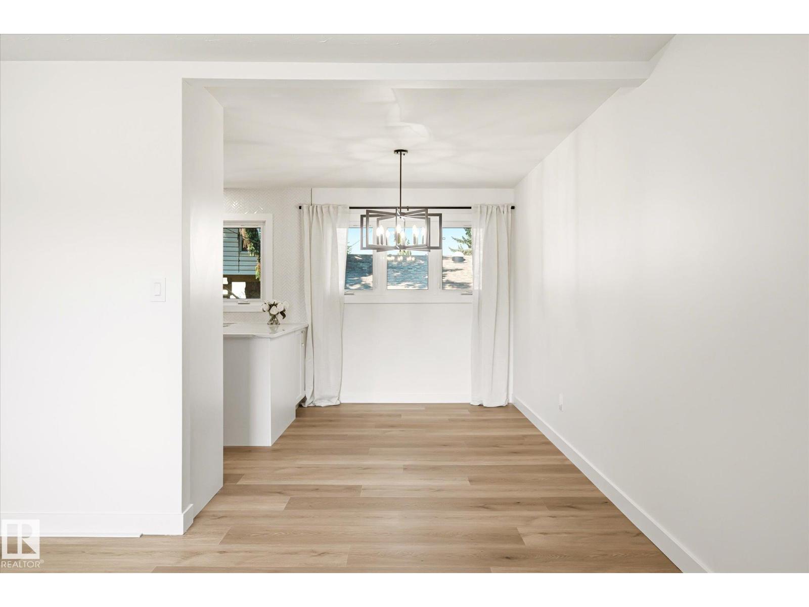 4708 104A AV NW - 10