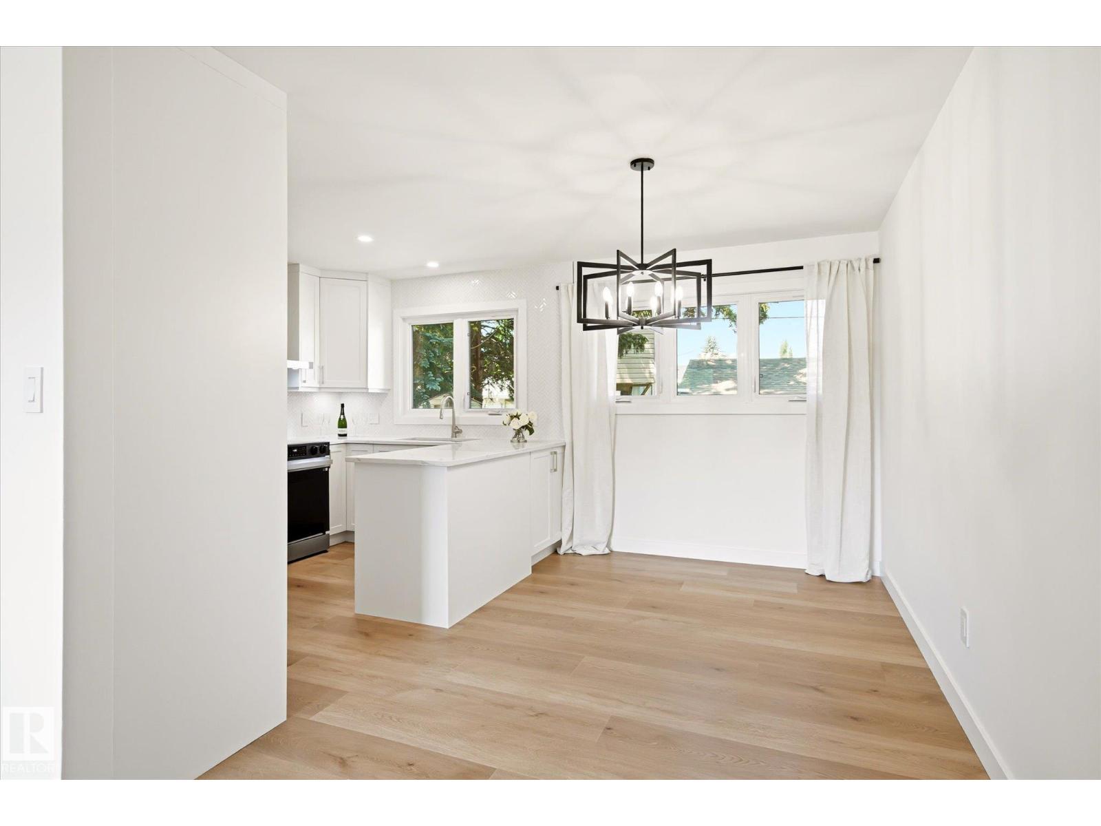 4708 104A AV NW - 11