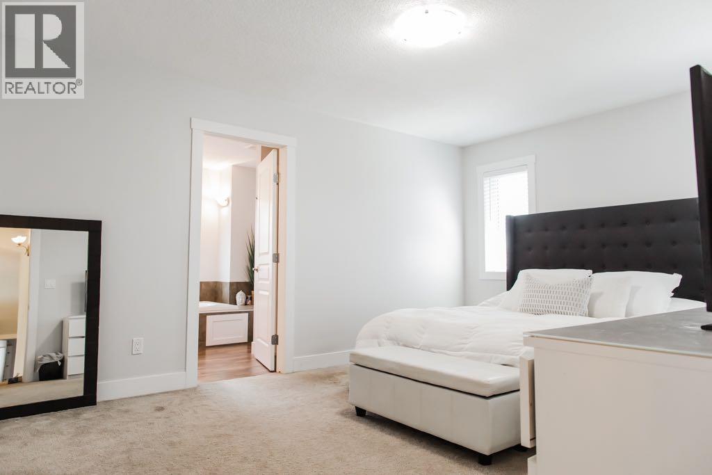 6510 110 Street - 23
