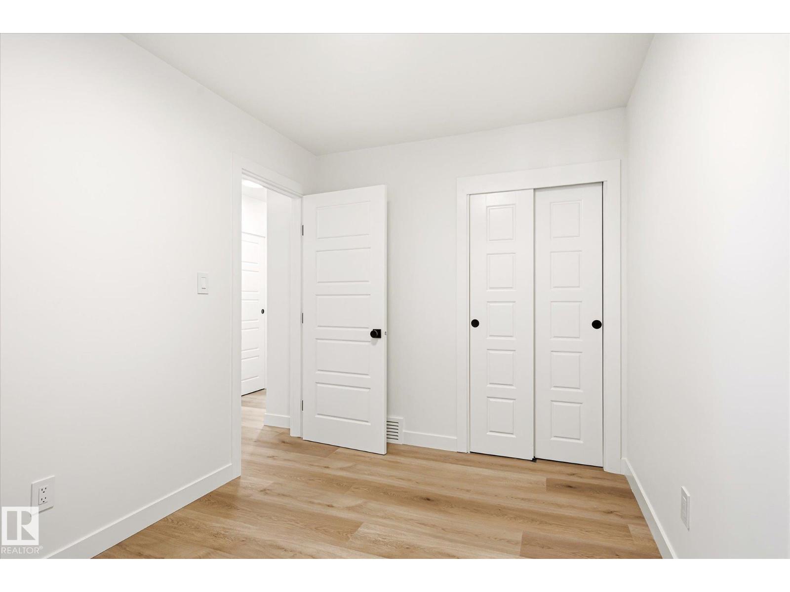 4708 104A AV NW - 24